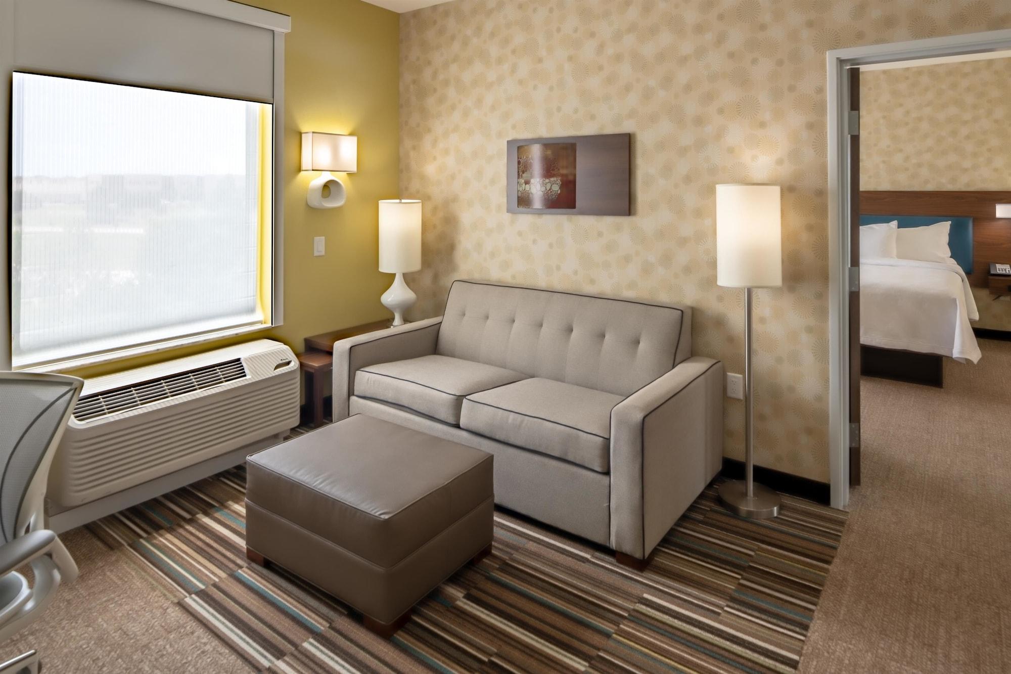 Home2 Suites By Hilton Dallas Десото Экстерьер фото